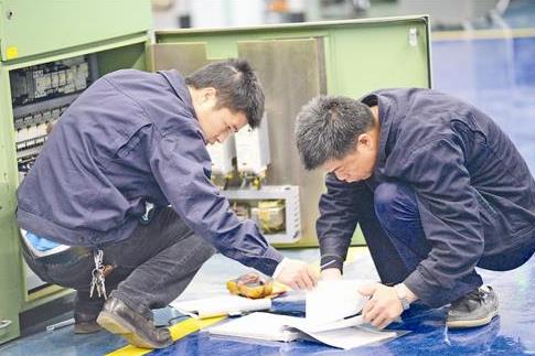 高壓開關(guān)設(shè)備的分類，高壓開關(guān)的作用